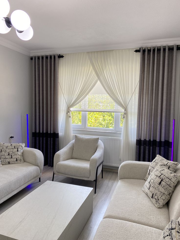 Mekâna Karakter Katan Dokunuş